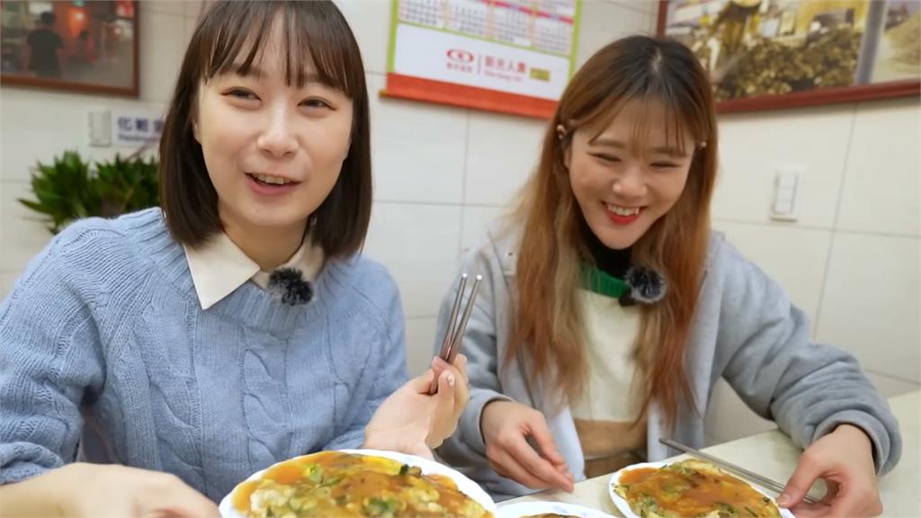 南韓吃播主遊台灣夜市　嚐蚵仔煎秀「秒吃」技能嗨喊：10盤也沒問題