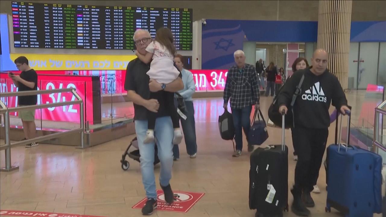 飛機驟降！　杜拜航空副機師企圖殺害機師　以色列：聖戰士恐攻未遂