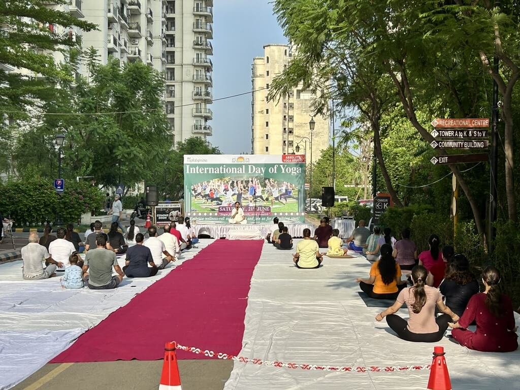 莫迪參加國際瑜伽日　稱能為世界帶來和平