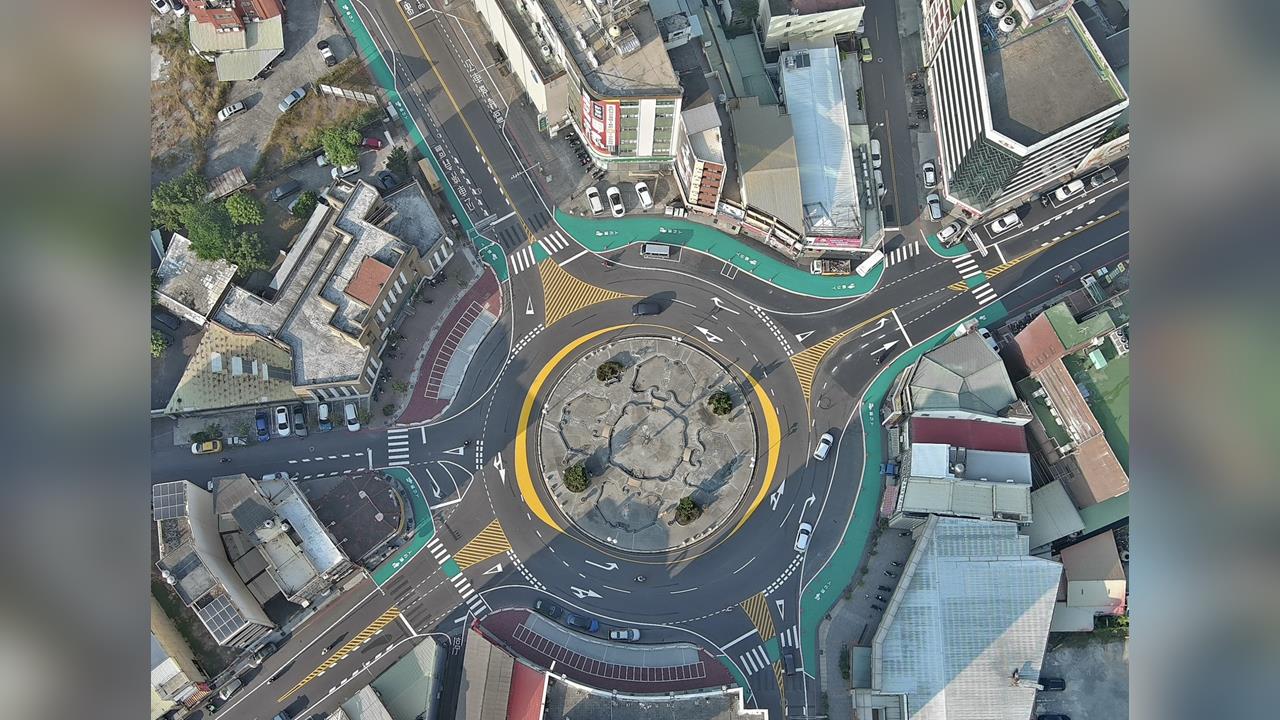 標線改造加速疏導車流 台南新營完成全國首座螺旋圓環！