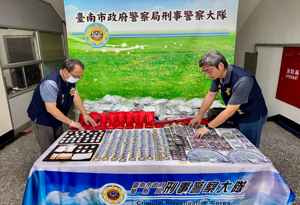 偏僻倉庫藏毒隱身海岸線 社群網路販售「彩虹菸」專誘年輕人
