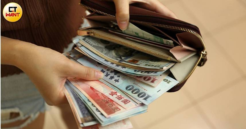 記得刷存摺！勞動部15筆款項接力發到月底　入帳時間一次看