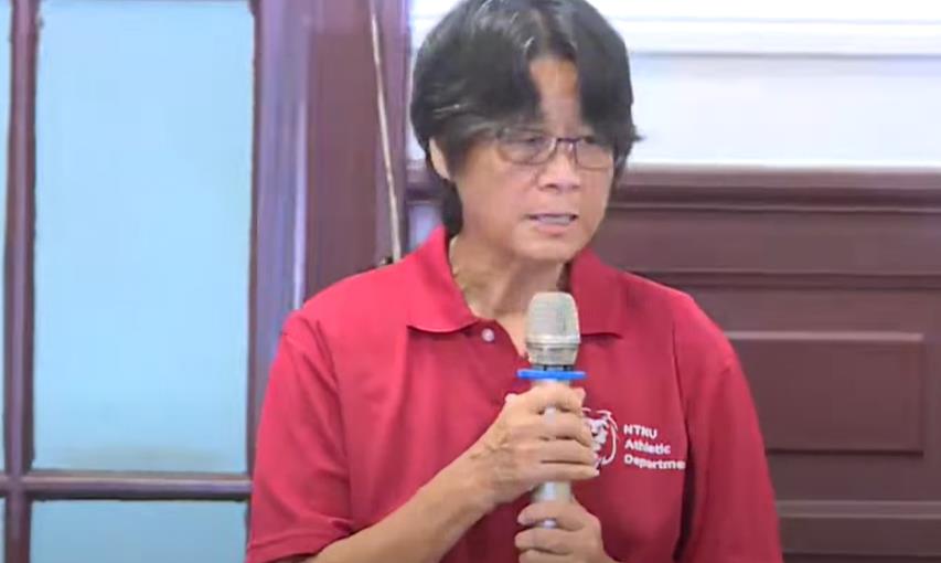 周台英記者會數度鞠躬道歉!「是否退出足壇」她認:如果可以我會繼續