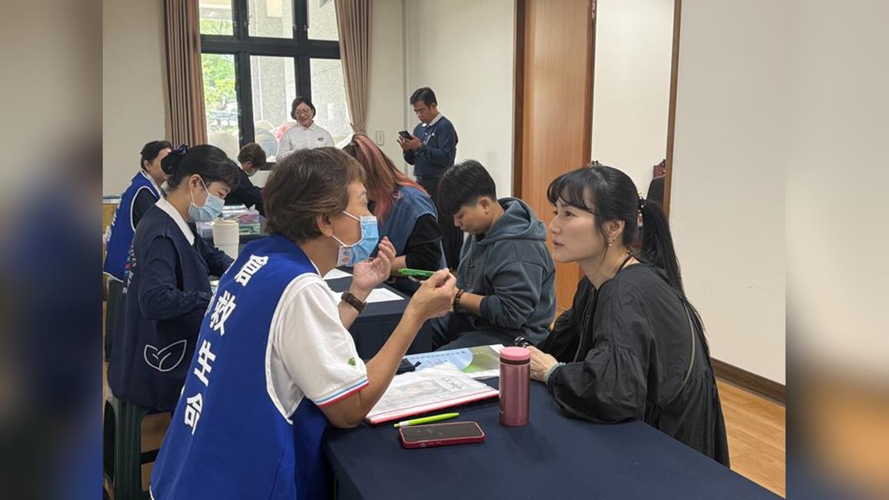 愛髓時都在關渡心相繫 挽袖驗血建檔