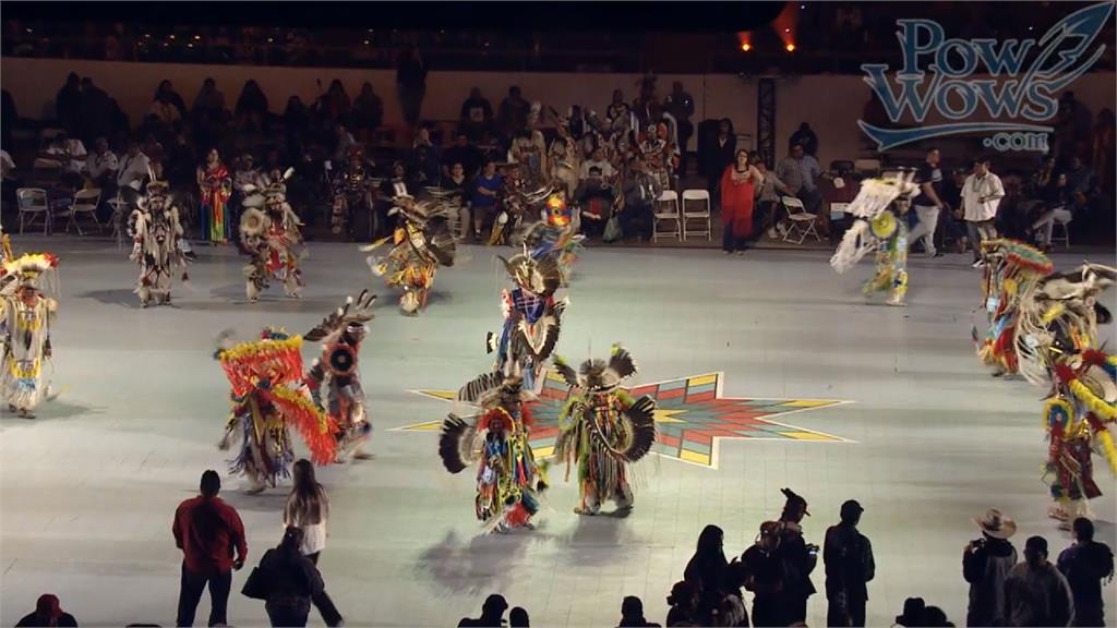美洲原住民傳統跳舞祈福 禁群聚改「線上慶典」