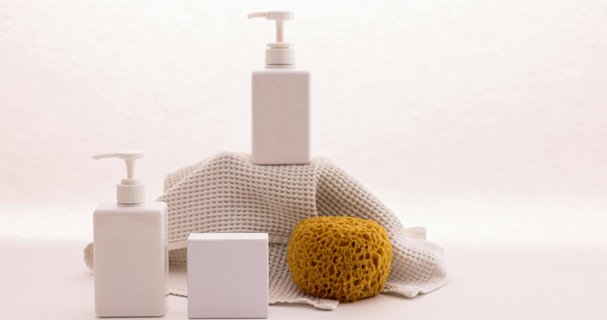 沐浴乳快用完別加水！專家示警「是大忌」細菌爆增　補充包用法曝