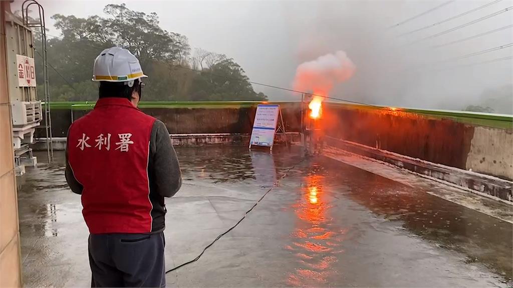 清明時節雨紛紛！各地水情仍吃緊　石門、寶二水庫施放焰劑人工增雨