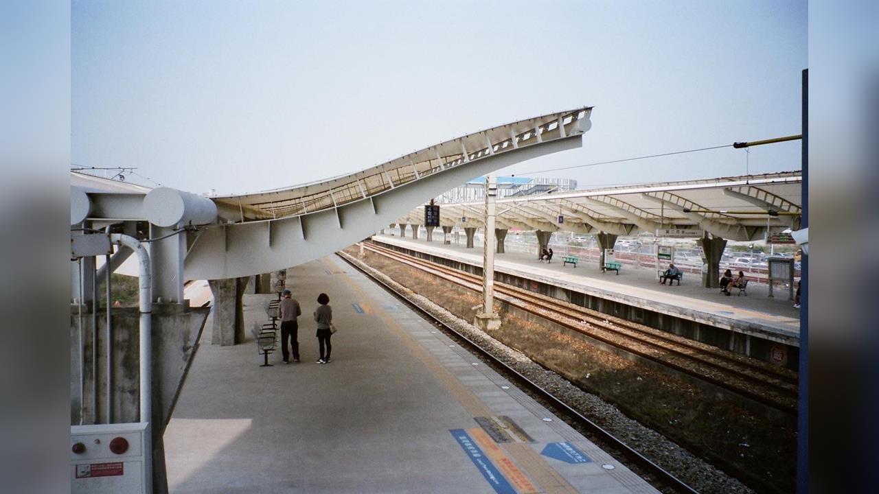 快新聞／《鐵路法》修正三讀通過　攻擊鐵路人員致死可判無期徒刑