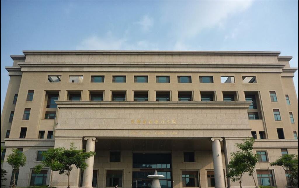 停車場見妙齡女彎腰起邪念　硬來嗆「妳給我惦惦」
