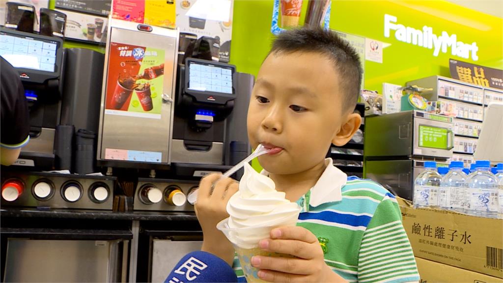 台北38.5度7月史上第二高 超商推各種創意冰品