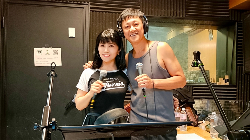 高明駿找回「35年前情人」！昔日CP團圓續前緣 她甜喊Mr.Right