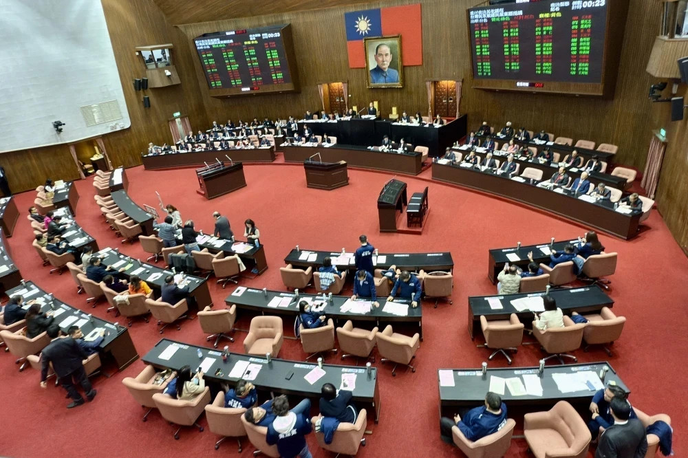 立院拍板！配合九合一選舉11/23起停會一週　會期延長至2027年1月