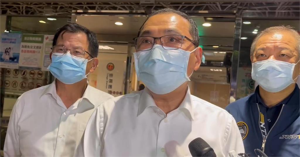 快新聞／42歲女「北捷持刀砍人」16歲男臉部遭刺　侯友宜說話了！
