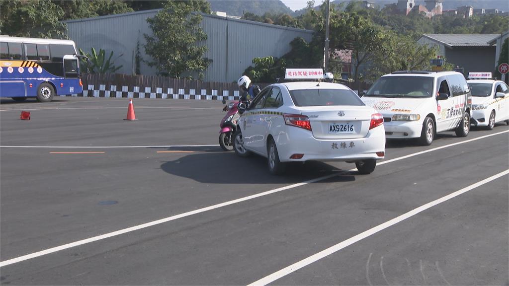機車也有駕訓班！三天課程教導防禦駕駛