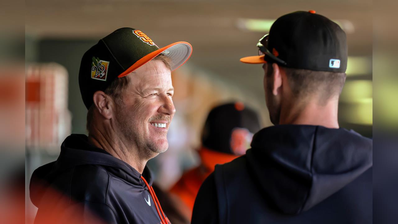 MLB(影)/躺著也中槍!新進名人堂球星轉播中爆曾被A-Rod「肥屁股」撞傷