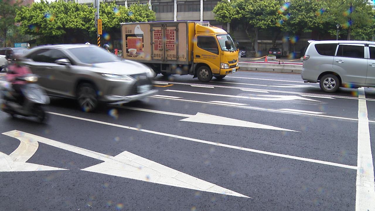 又改!公館圓環增「可變車道」 民眾轟:用路人都是市府模型?