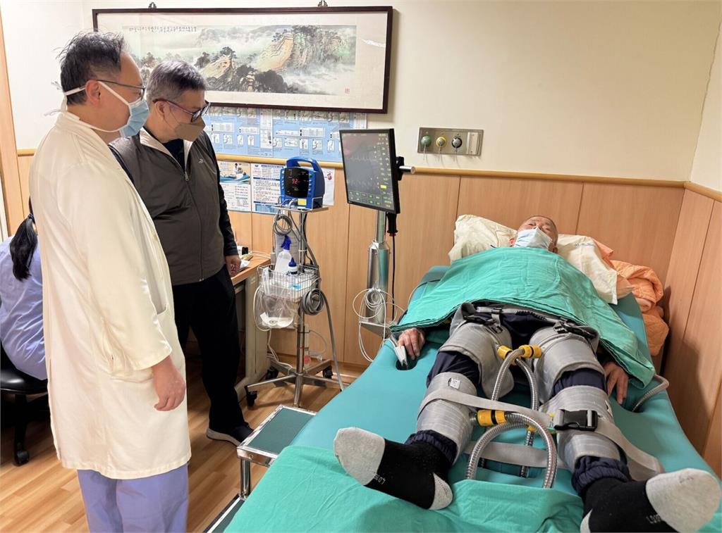 超高齡動不了手術   98歲翁靠「體外第二心臟」救回心衰竭