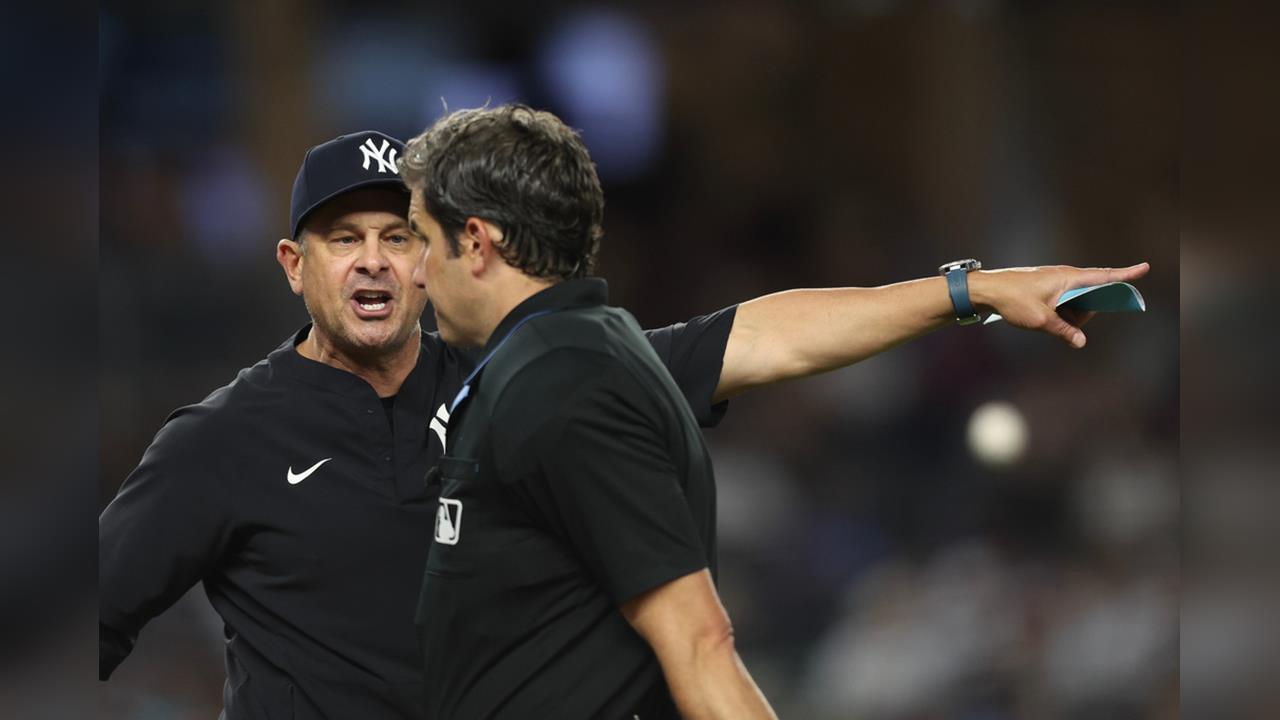 MLB(影)／洋基教頭布恩再度槓上死對頭裁判！恩怨事隔7年後又遭到驅逐出場