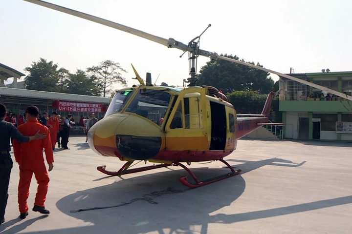 空勤UH-1H直升機退役 大慶商工「熱交機」