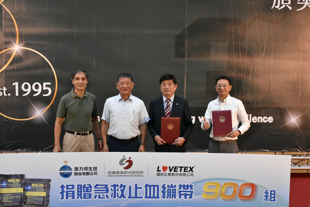台灣推動緊急救護工作30年　消防署99救護日表揚績優人員