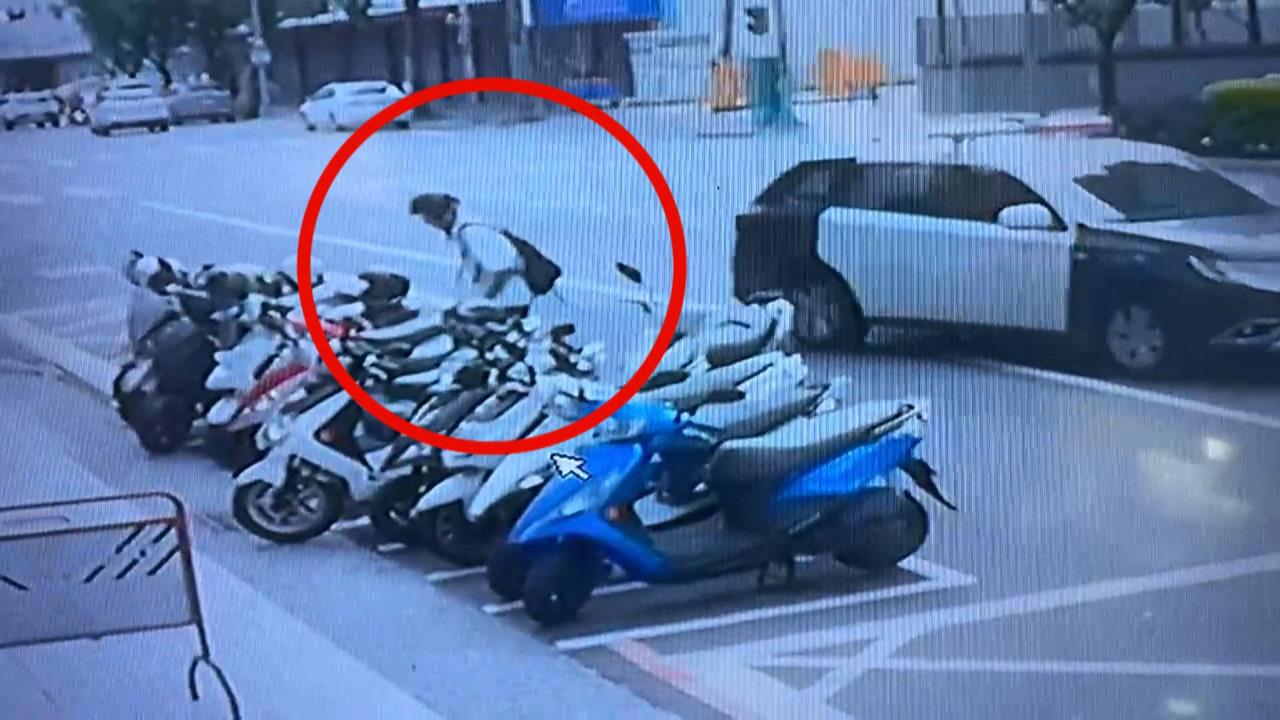 車被亂移！　騎士停車圖方便挪他人車輛　遭警目擊勸導不聽吃罰單