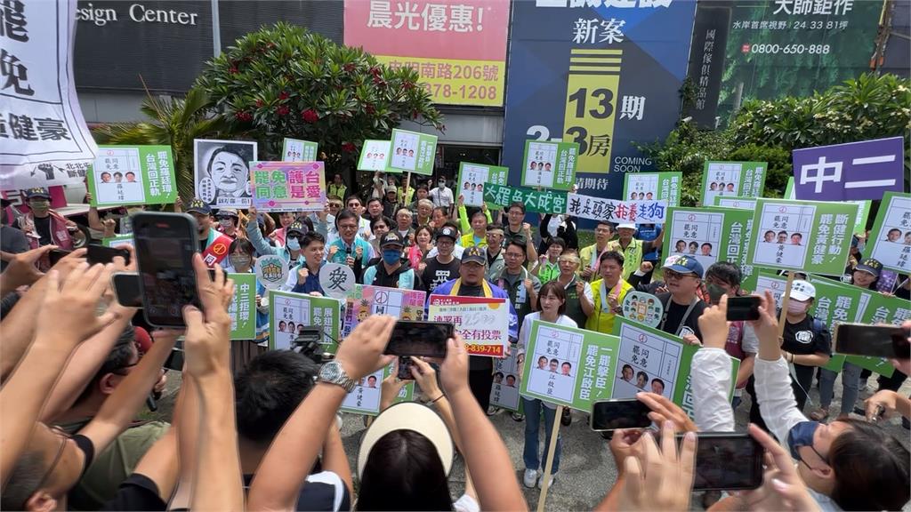 罷團全台串聯！南部志工跨區支援　首站挺進台中羅廷瑋選區