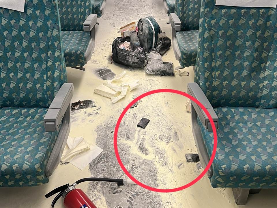 快新聞／驚！高雄列車車廂「行動電源自燃」　男子手臂遭燙傷送醫治療