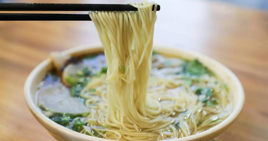 神秘客花33K買500碗愛心麵　霸氣叮嚀店家「給有困難的人免費吃」