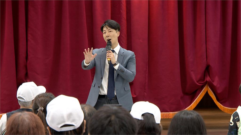 罷王鴻薇連署件數超過150%　林亮君合體王義川等人辦宣講衝進度