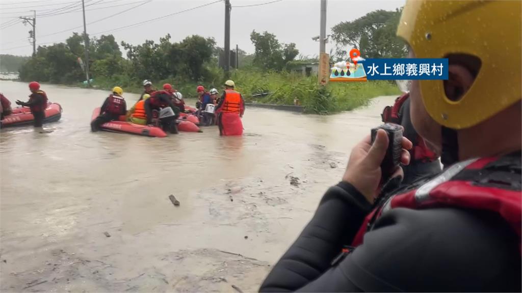 嘉義水上淹慘了！八掌溪溢堤「泥水沖門口」　中庄村汪洋一片