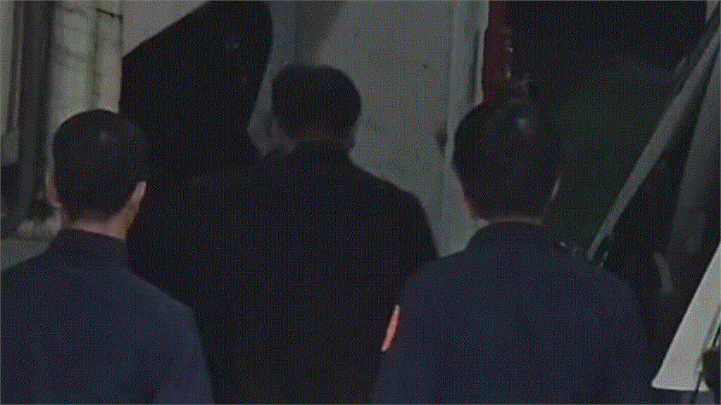 快新聞／柯文哲羈押「為何剃光頭」？　律師曝「2可能原因」這樣說