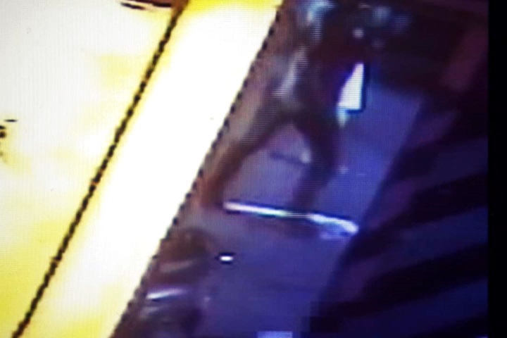 以為仇家來了！ 10惡煞砸毀百萬名車