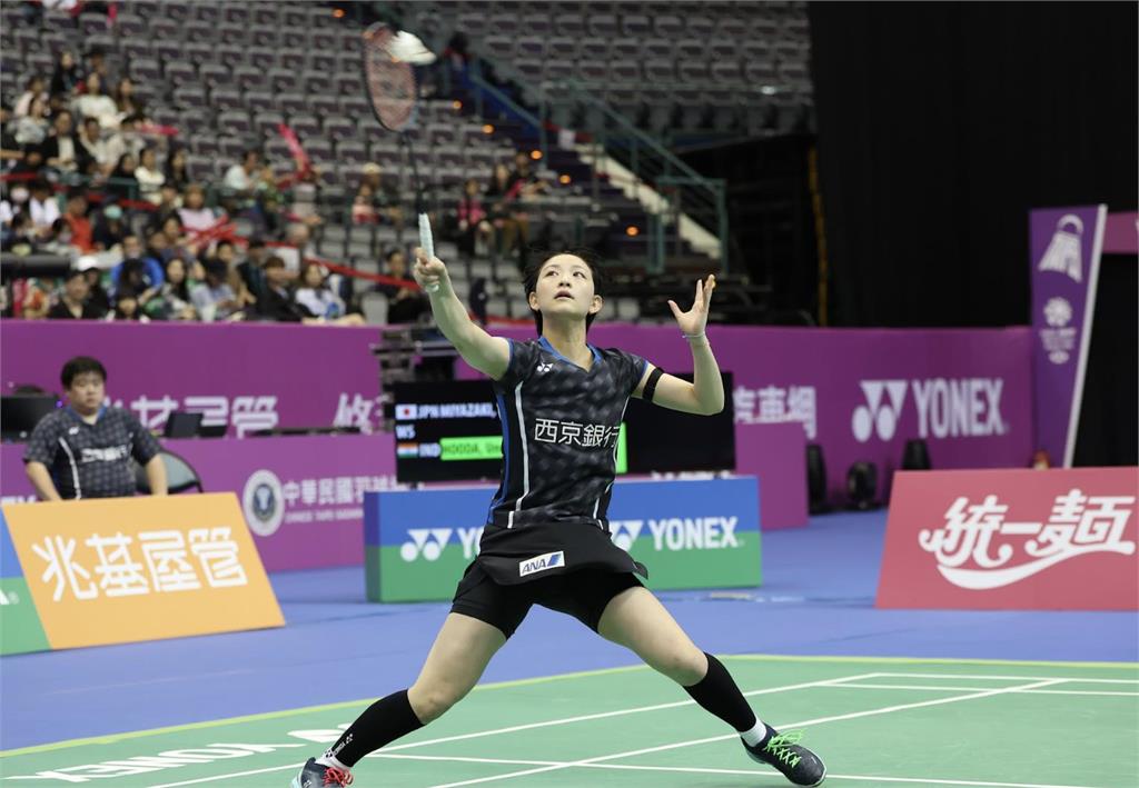 羽球／18歲美少女對決！日宮崎友花鏖戰3局擊退泰碧查夢奪台北賽女單后冠