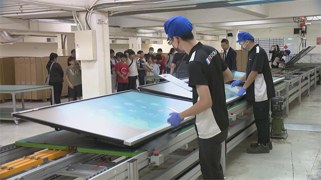 畢旅參觀高科技公司　盛源行善贊助偏鄉學童寓教於樂