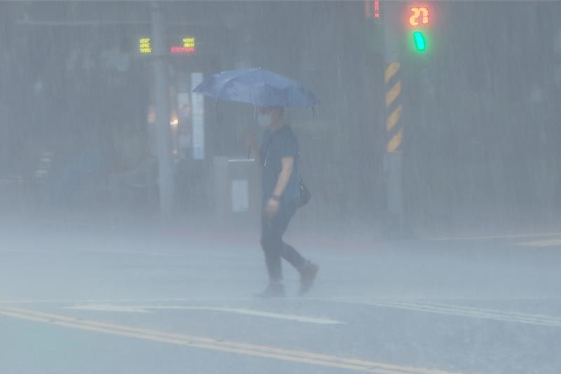 快新聞／大雷雨轟2縣市！　劇烈降雨持續1.5小時