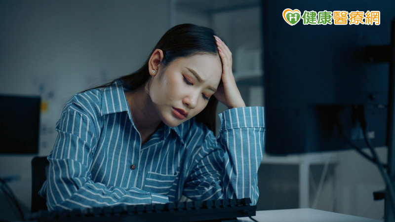 「是不是只有我落後?」別急著否定自己!焦慮其實在提醒這件事