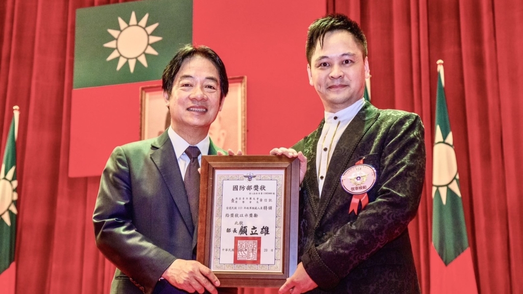 魔術師黃信凱熱心公益 用魔術揭密詐騙