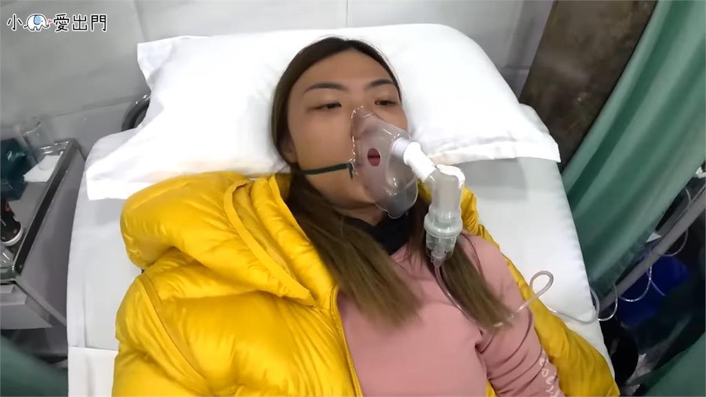 台灣女孩挑戰聖母峰EBC突呼吸困難　搭直升機下山曝「保險很重要」