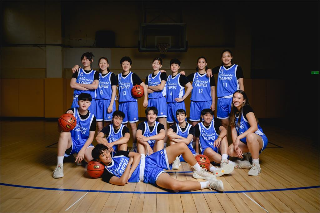 世大運／女籃台灣隊全新戰袍亮相　運動品牌向下紮根贊助柯瑞簽名球鞋