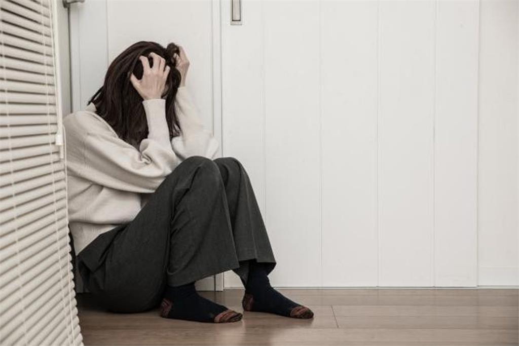 性侵女學生還錄影　印度淫狼教授落網！偷拍片上傳成人網站成鐵證