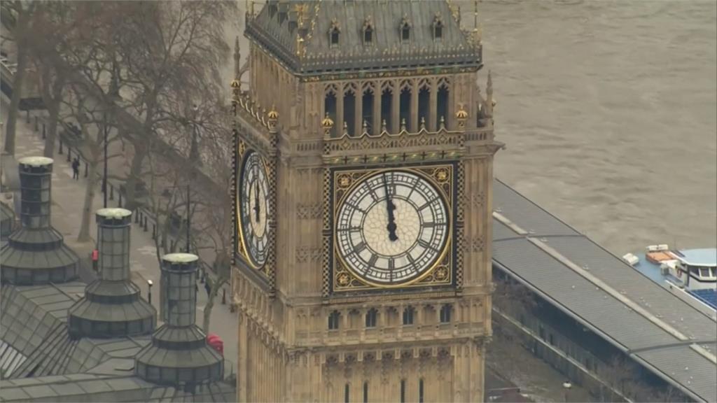 倫敦大笨鐘修復近尾聲　長短針重新安裝