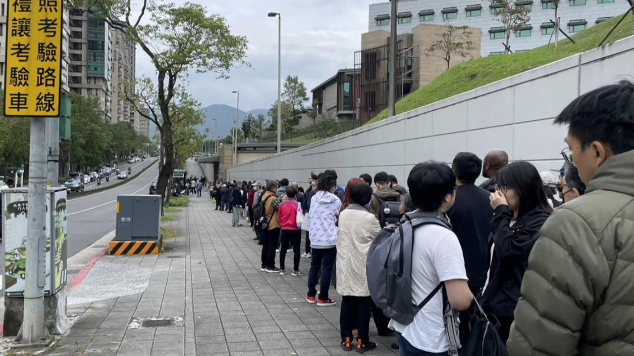 美在台協會被放「可疑紙袋」　警方出動防爆小組竟是烏龍一場