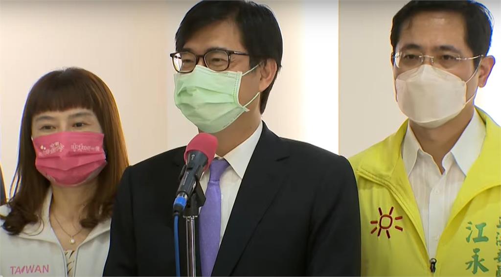 快新聞／陳其邁化身「賣魚郎」　興達電廠鑽石水的石斑魚就是讚啊