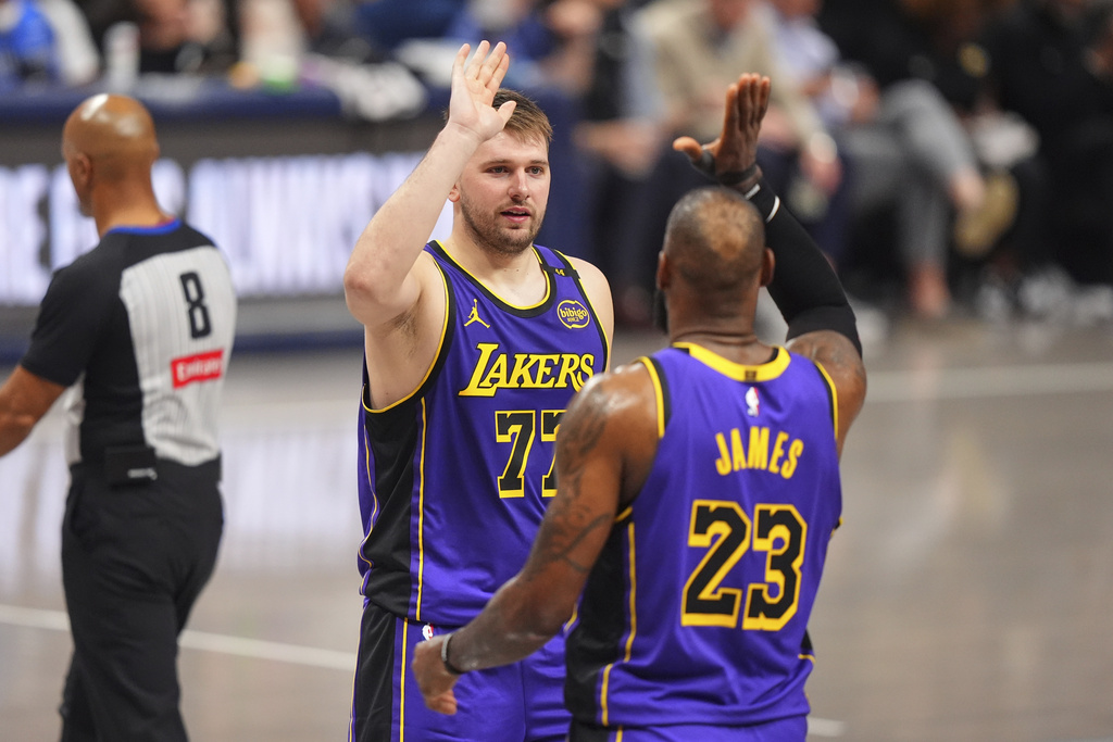 NBA/詹皇再度被無視? 據傳湖人高層要賣球隊僅通知了「新少主」