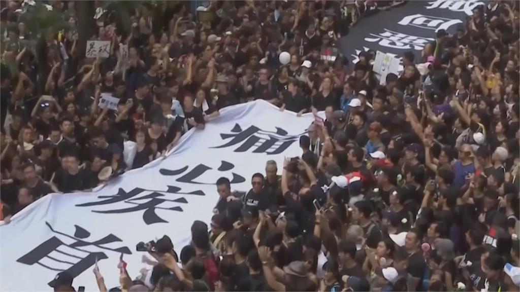 香港上訴法庭批准港府要求 　「願榮光歸香港列為禁歌