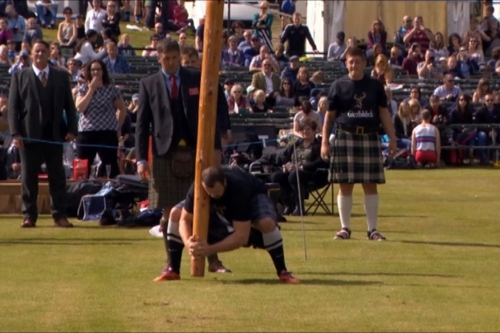 蘇格蘭高地運動會 重現900年前古人競賽