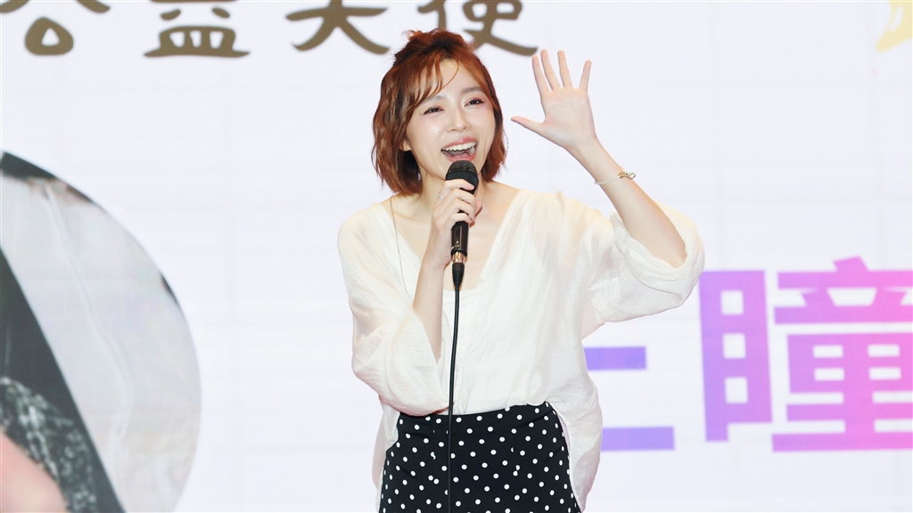 剛過40歲生日！王瞳PO照聽見「艾成聲音」 淚曝思念情：愛從未離開