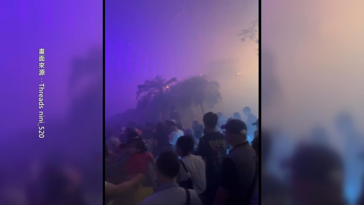 碧潭水舞季煙火秀成災難片現場　「一片白」民眾全看傻