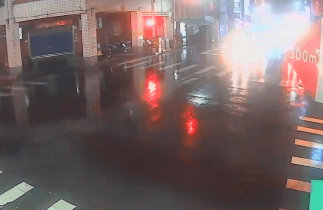 快新聞／宜蘭驚悚車禍！進口車高速衝撞7車　4人重傷送醫急救中