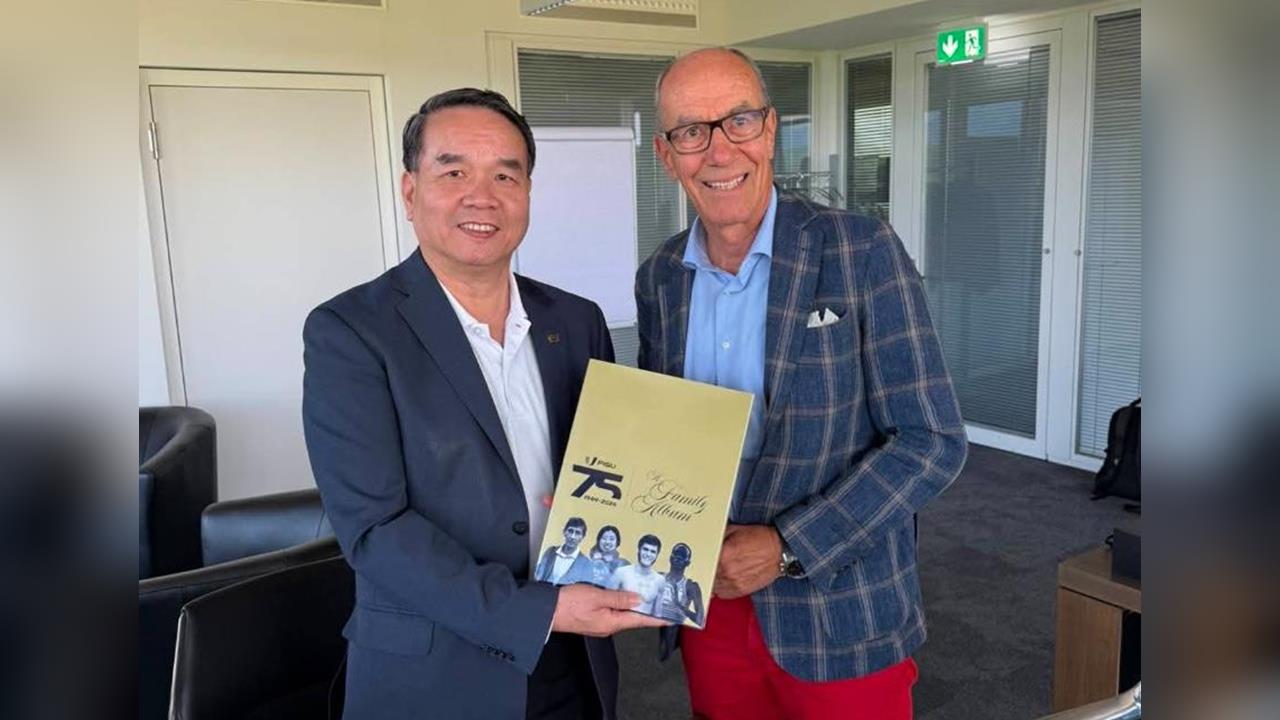 綜合／深化國際體育交流！大專體總會長邱炳坤率團赴瑞士拜會FISU總部